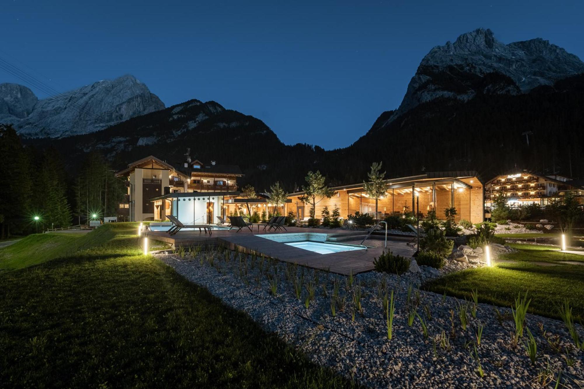 Hotel Majon Miramonti Canazei Exterior foto
