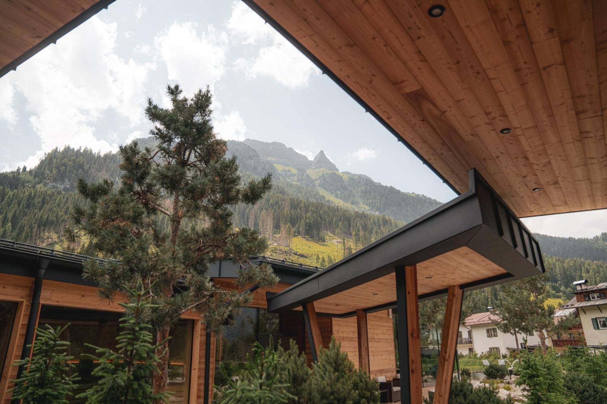 Hotel Majon Miramonti Canazei Exterior foto